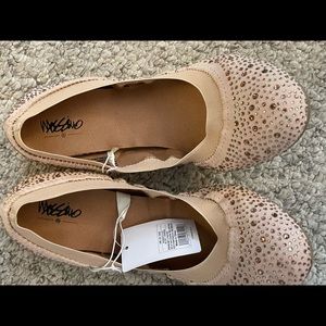 Mossimo Pink Studded Ballet Flats Size 9